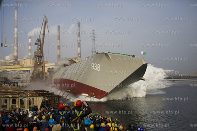 Stocznia Remontowa Shipbuilding. Wodowanie żaglowca...