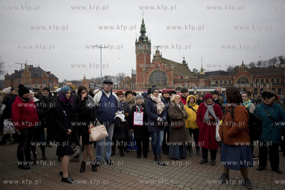 Gdańsk. Placu vis a vis Dworca Głównego. Międzynarodowy...