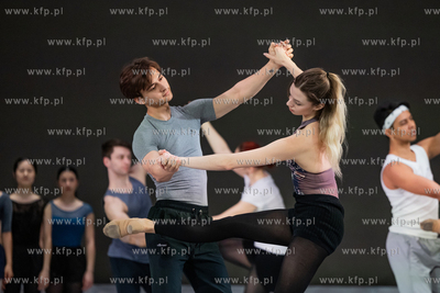 B Jak Balet, czyli otwarta próba zespołu baletu Opery...