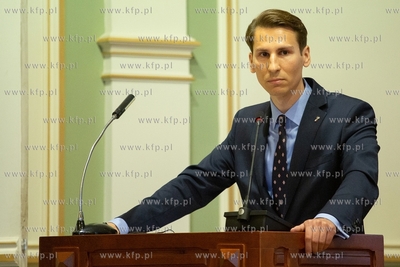 XII sesja Rady Miasta Gdańska. Nz. Kacper Płażyński....