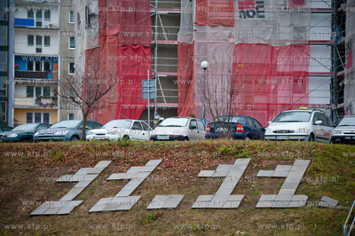 Gdansk. Chelm. 11.11.2011 - kolejny napis ulozony z...