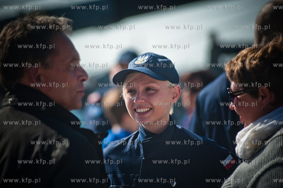Gdynia. Oksywie. Port Marynarki Wojennej. Powrot niszczyciela...