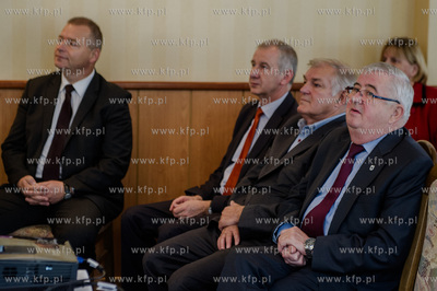 Restauracja Gryf w Zukowie. Promocja albumu Zukowo.
Nz...