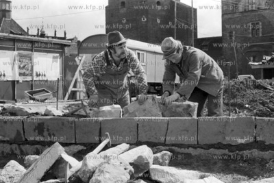 Pracownicy Miejskiego Przedsiębiorstwa Budowy i Konserwacji...
