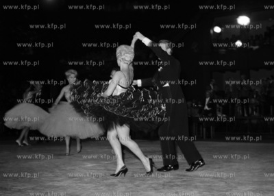 Konkurs tańca towarzyskiego. (lata60)
1965
0005248z
Fot....