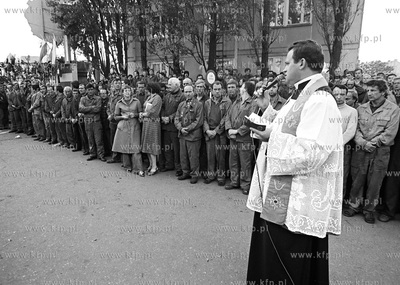 Strajk w Stoczni Gdańskiej im. Lenina Nz. ks. Henryk...