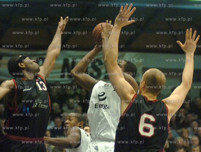 Slupsk hala Gryfia, mecz koszykowki Energa Czarni Slupsk...