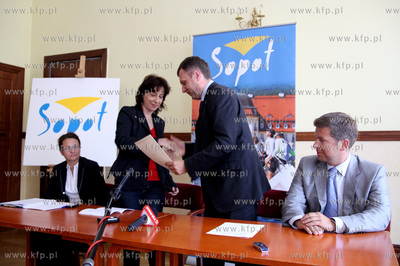 Konferencja prasowa prezydenta Sopotu Jacka Karnowskiego,...