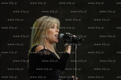 Samantha Fox zaspiewala na Wielkiej Majowce, ktora...