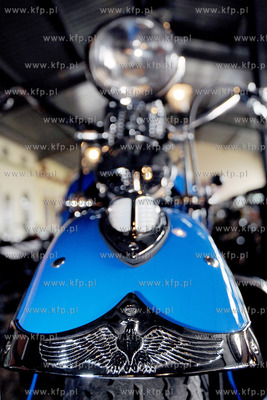 Prezentacja nowoodrestaurowanego mootcykla Harley -...