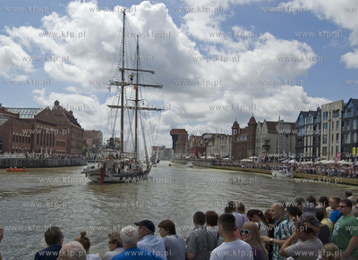 Uroczysta parada zaglowcow na Motlawie zakonczyla Baltic...