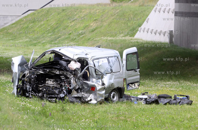 W wypadku samochodowym na obwodnicy Chojnic zginal...