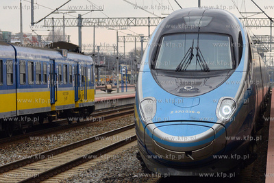 Gdynia. Ekspres Trojki, czyli specjalny przejazad pociagu...