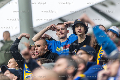 I liga. Arka Gdynia - Kotwica Kołobrzeg n/z kibice...