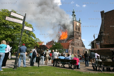 Pozar kosciola sw. Katarzyny w Gdansku. 22.05.2006...