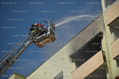 W Gdansku Zaspie wybuchl pozar w jednym z mieszkan...