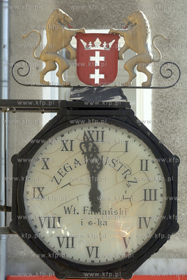 Gdansk - Podwale Staromiejskie. Demontaz jednego z...