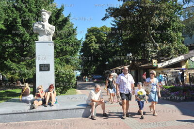 Wladyslawowo. Pomnik Antoniego Abrahama 25.08.2009...