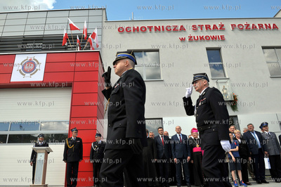 Otwarcie nowej remizy, strażnicy Ochotniczej Straży...