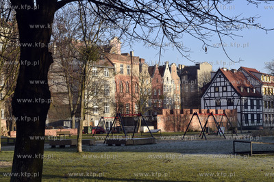 Gdańsk. Zieleniec między ul. Za Murami o Podwalem...