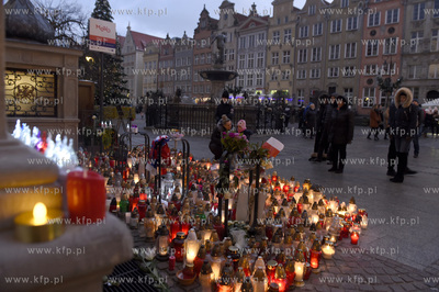 Dzień po pogrzebie prezydenta Pawła Adamowicza w...