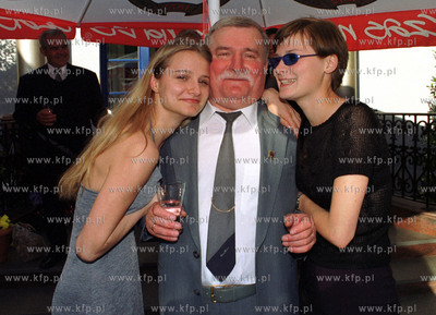 Imieniny Lecha Walesy. Solenizant z corkami Magda i...