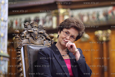 Gdańsk. Dwór Artusa. Promocja ksiazki Danuta Walesa...