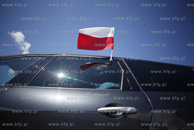 Flagi samochodowe. 15.06.2012 fot. Krzysztof Mystkowski...