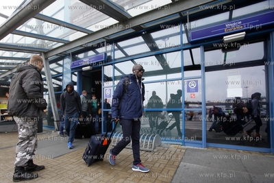 Port lotniczy im. Lecha Walesy w Rebiechowie. Przylot...