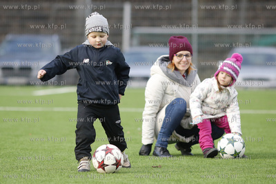 Gdansk. Boisko przy ul. Traugutta.  Noworoczny mecz...