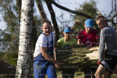 Skutki nawałnicy, która z piątku na sobotę przeszła...