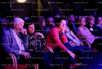 Gdańsk, Filharmonia Bałtycka. Gdańsk Lotos Siesta...