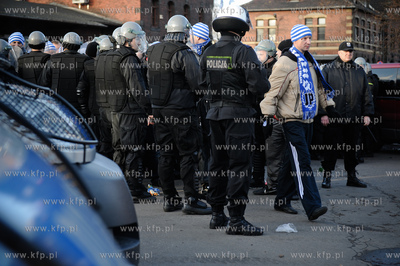 Transport kibicow Ruchu Chorzow, ktorzy przyjechali...