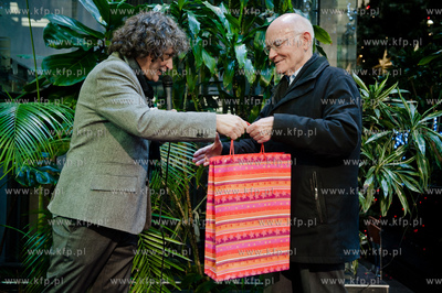 Gdansk. Centrum Handlowe Manhattan. Premiera i promocja...