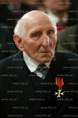 Gdansk. Historyczna sala BHP. Wreczenie odznaczen panstwowych,...