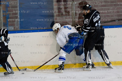 Gdansk. Hala Olivia. Mecz pierwszej ligi hokeja. KH...