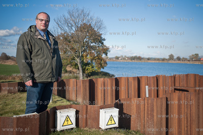 Trzcinsko, przy brzegu Martwej Wisly. Prezentacja testowej...
