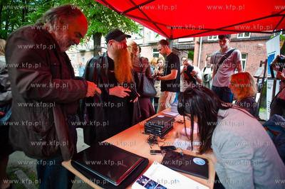 Gdansk. Placyk przy ul. Stajennej. Otwarcie wystawy...