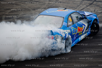 Gdansk. Plac przed PGE Arena. Zawody Drift Masters...