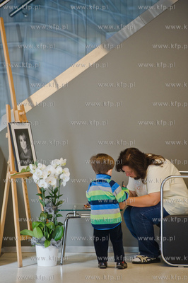 Gdynia. Infobox. Mieszkancy trojmiasta wpisuja sie...