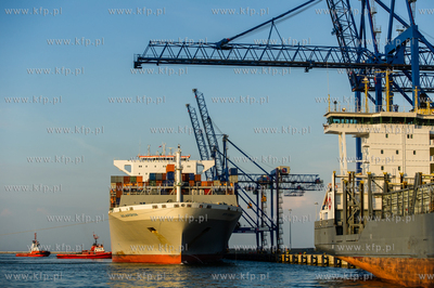 Gdansk. Terminal kontenerowy DCT. Kolejne zawiniecie...