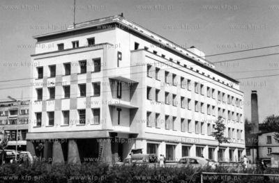 Powszechny Dom Towarowy w Gdansku Wrzeszczu na al....