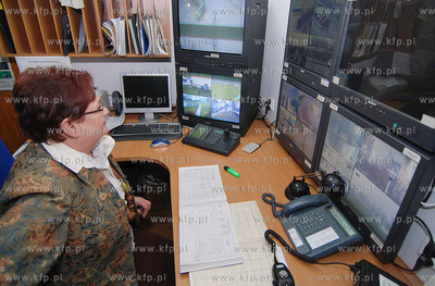 Monitoring w Rumi. W Komisariacie Policji w Rumi zainstalowano...