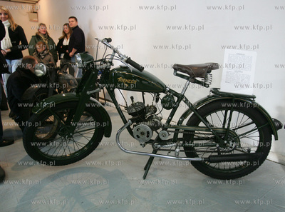 Muzeum Techniki i Komunikacji - Zajezdnia Sztuki w...