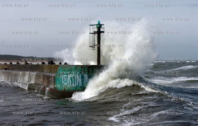 Ustka, wiosenny sztorm.
23.03.2009 
Fot. Arturo Bissari/KFP