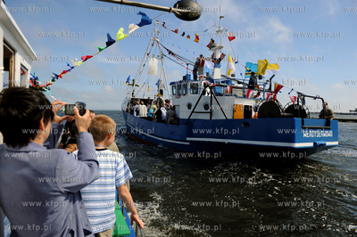 Morska Pielgrzymka Rybakow na lodziach na odpust sw....