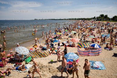 Gdansk Brzezno. Doskonala pogoda przyciaga tlumy na...