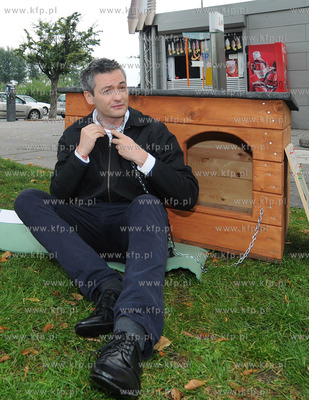 Podczas heppeningu "Zerwijmy lancuch" na Bulwarze Szwedzkim...