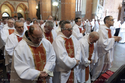 Wielki Czwartek, Msza Krzyzma w katedrze pelplinskiej...