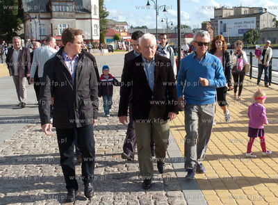 Ustka Leszek Miller, szef SLD w ramach akcji Pogodne...